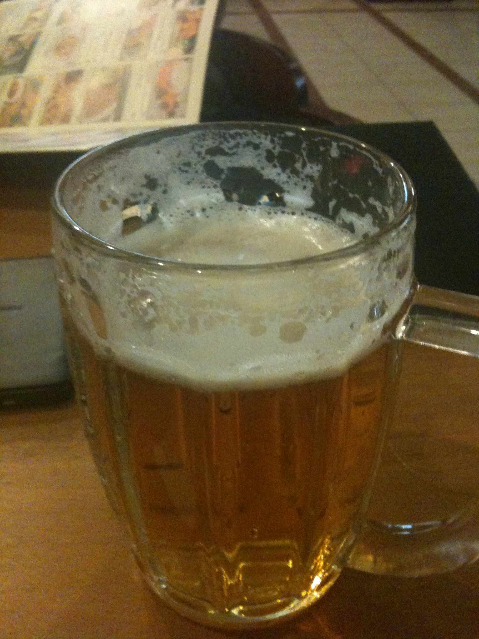 Это только что принесенная кружка пива