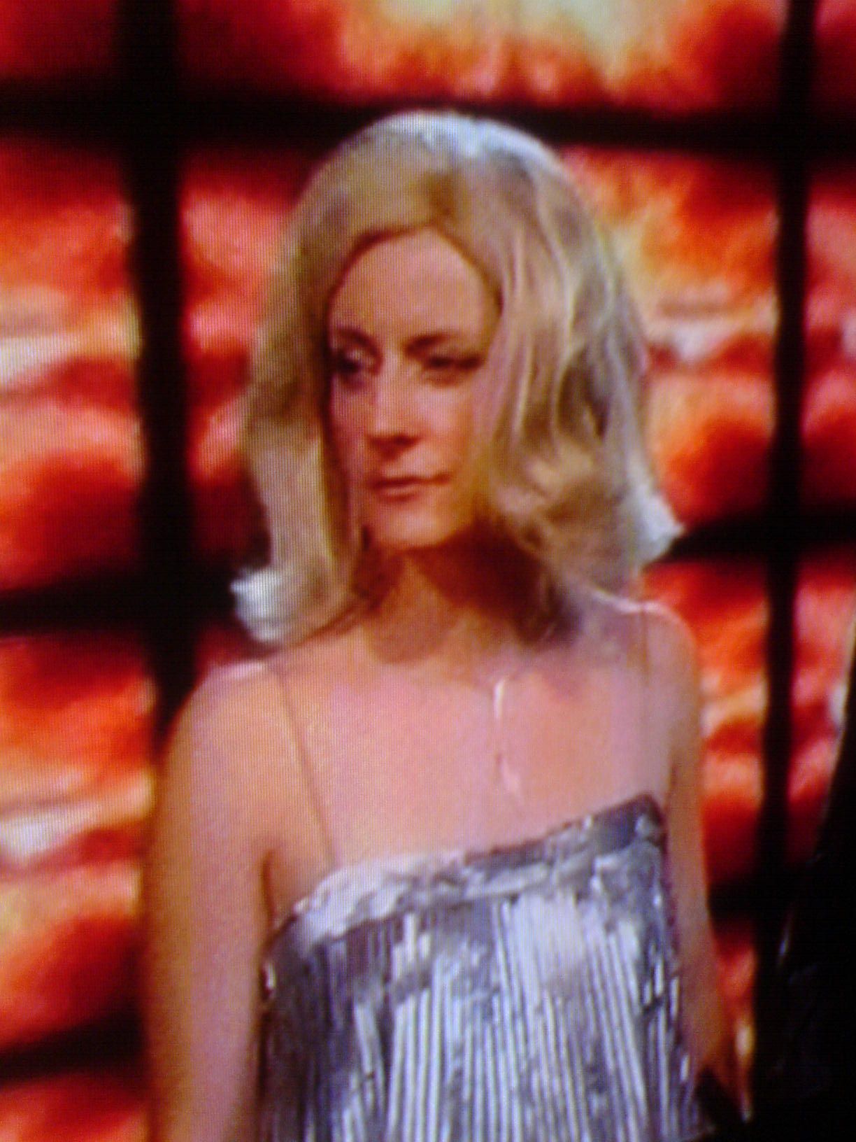 Тоже не её фото но здесь больше похожа