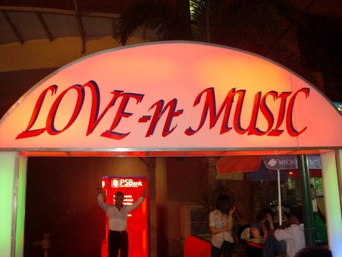 Клуб Влада с его не идентифицируемым профилем